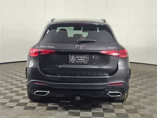 Thumbnail: 2025 Mercedes-Benz GLC - 31