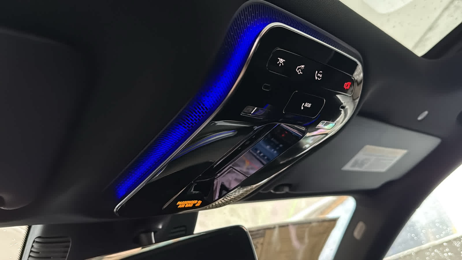 Thumbnail: 2025 Mercedes-Benz GLC - 23