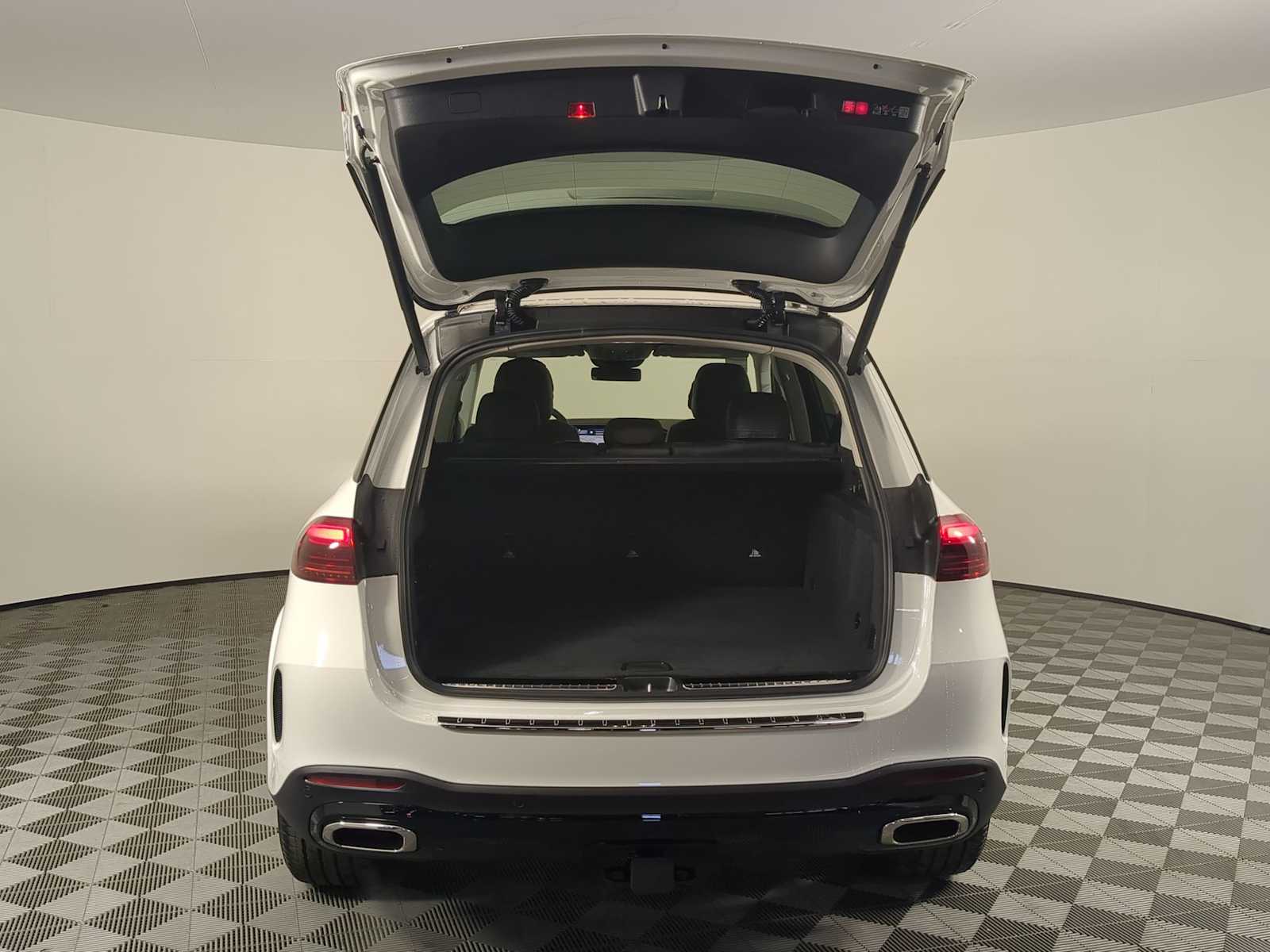 Thumbnail: 2026 Mercedes-Benz GLE - 35