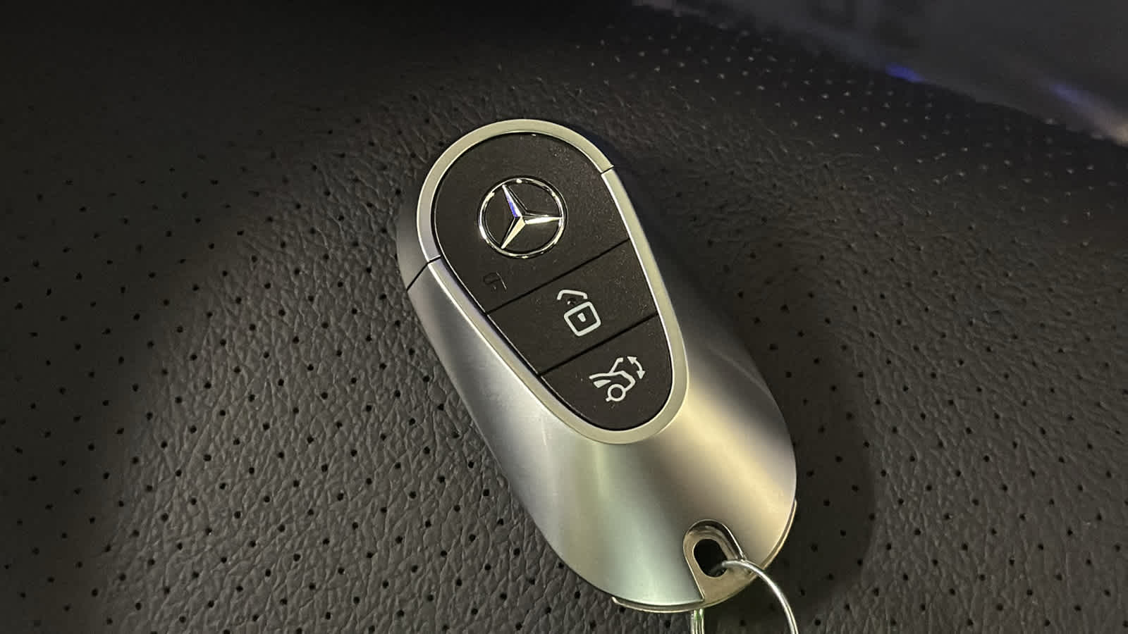 Thumbnail: 2026 Mercedes-Benz GLC - 38