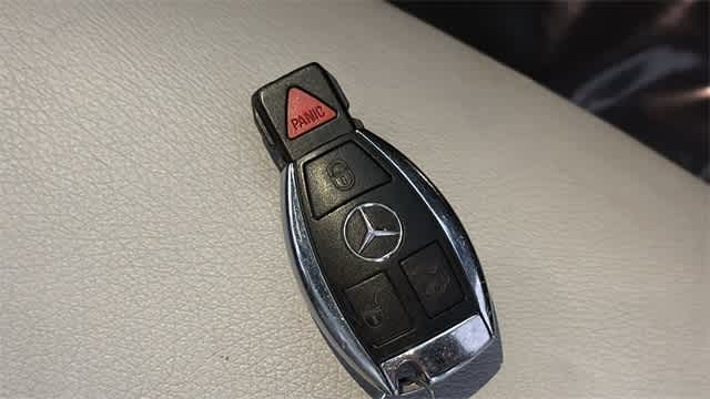 Thumbnail: 2015 Mercedes-Benz SLK - 30