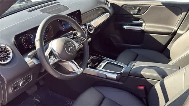 Thumbnail: 2025 Mercedes-Benz GLB - 28