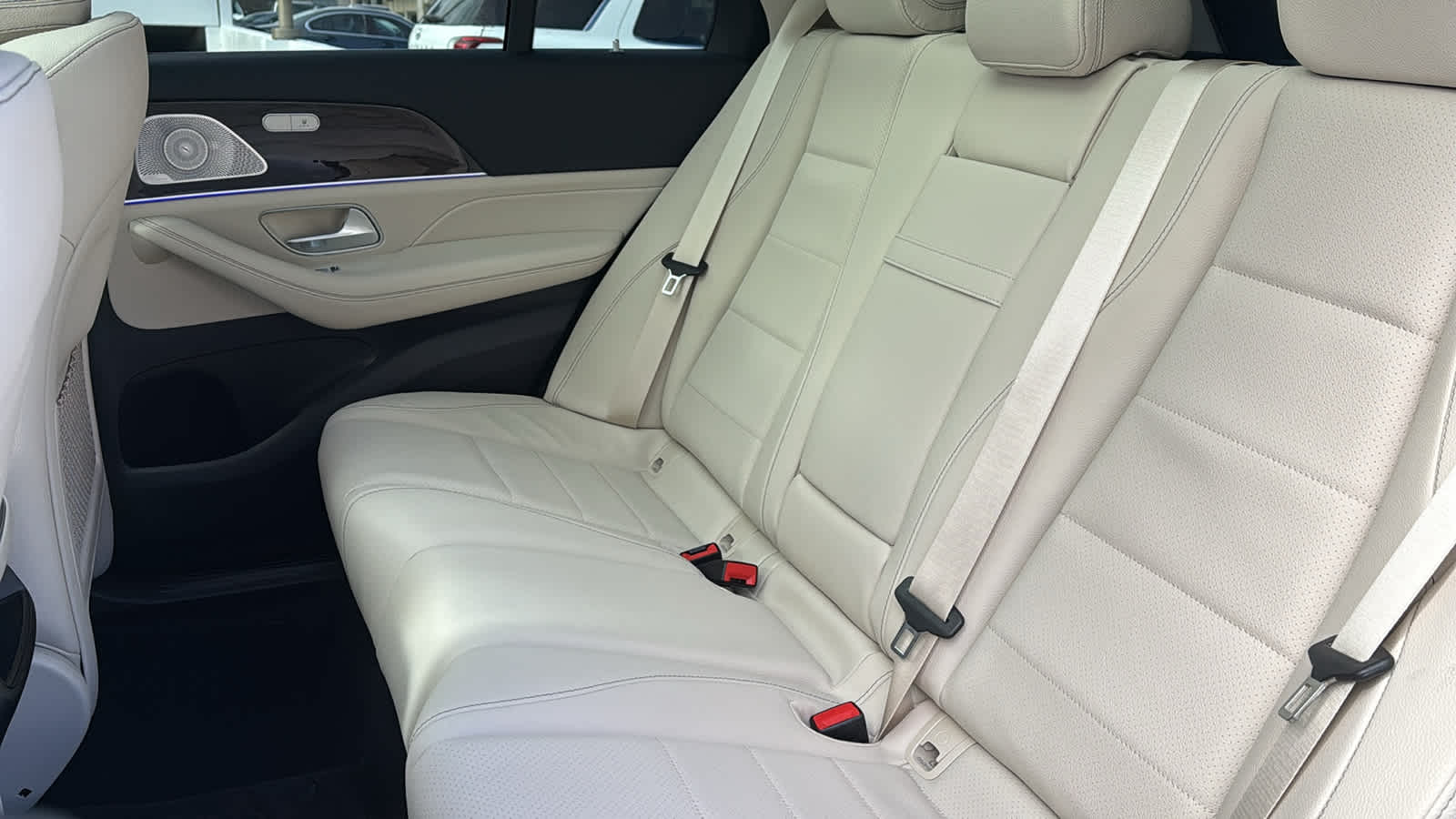 Thumbnail: 2026 Mercedes-Benz GLE - 33