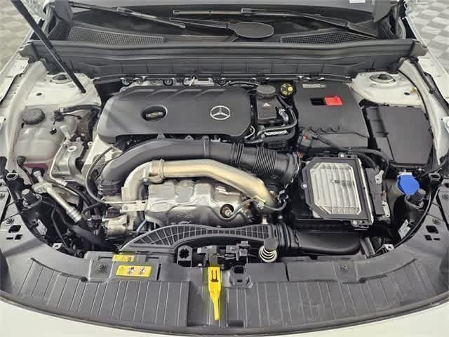 Thumbnail: 2025 Mercedes-Benz GLB - 42