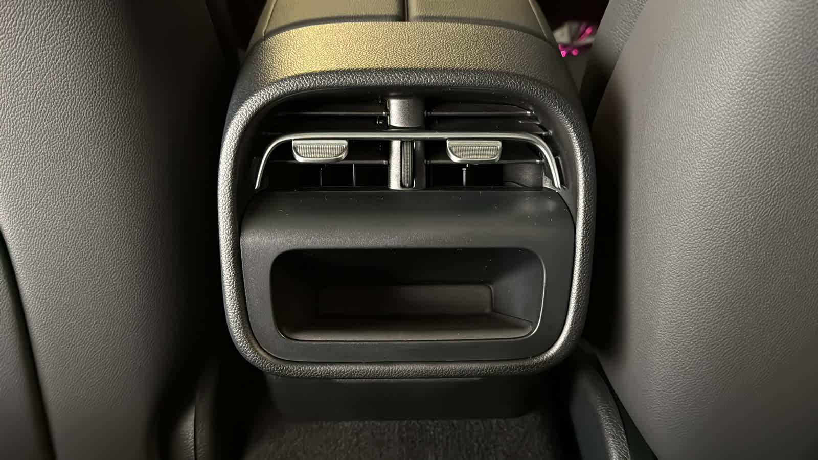 Thumbnail: 2026 Mercedes-Benz E-Class - 30