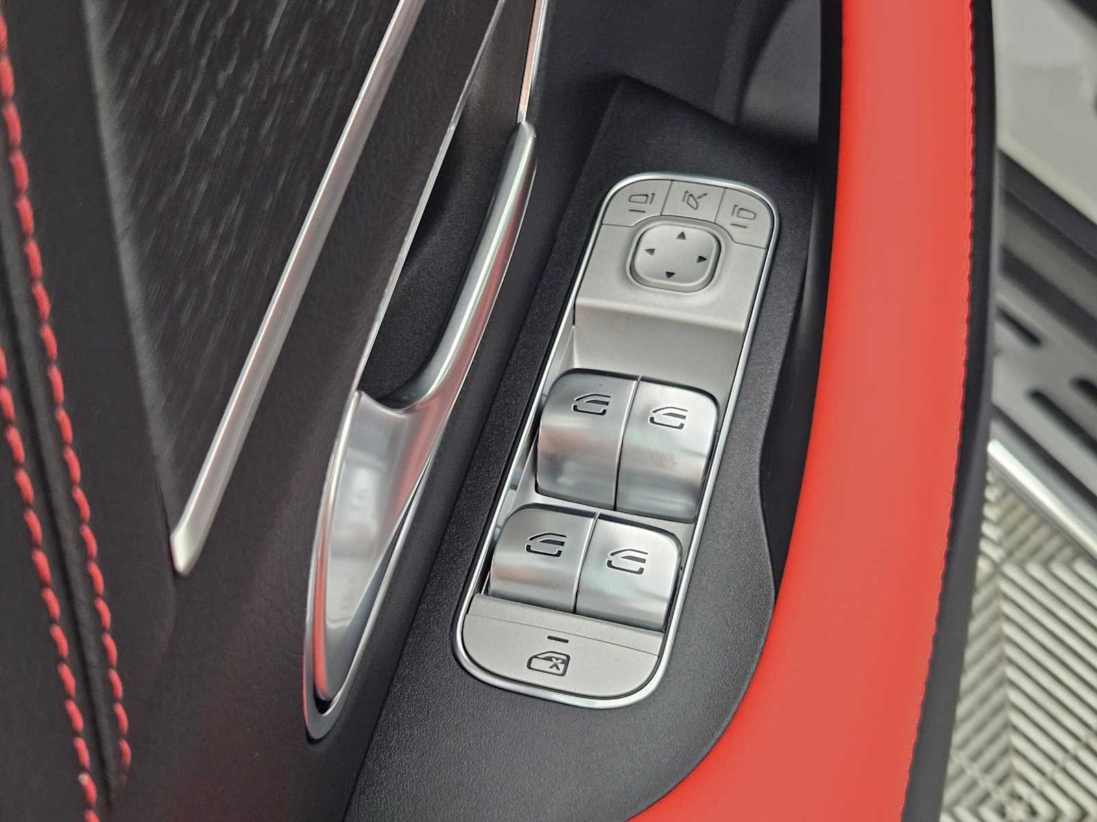 Thumbnail: 2025 Mercedes-Benz GLE - 17