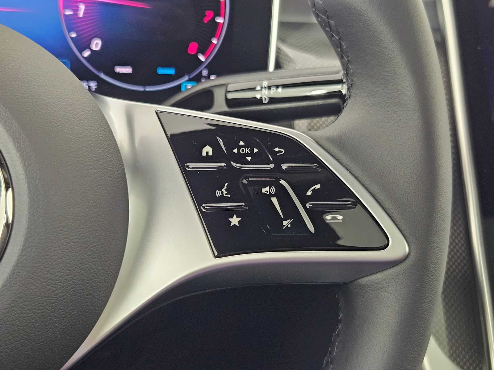 2025 Mercedes-Benz GLC 300 26