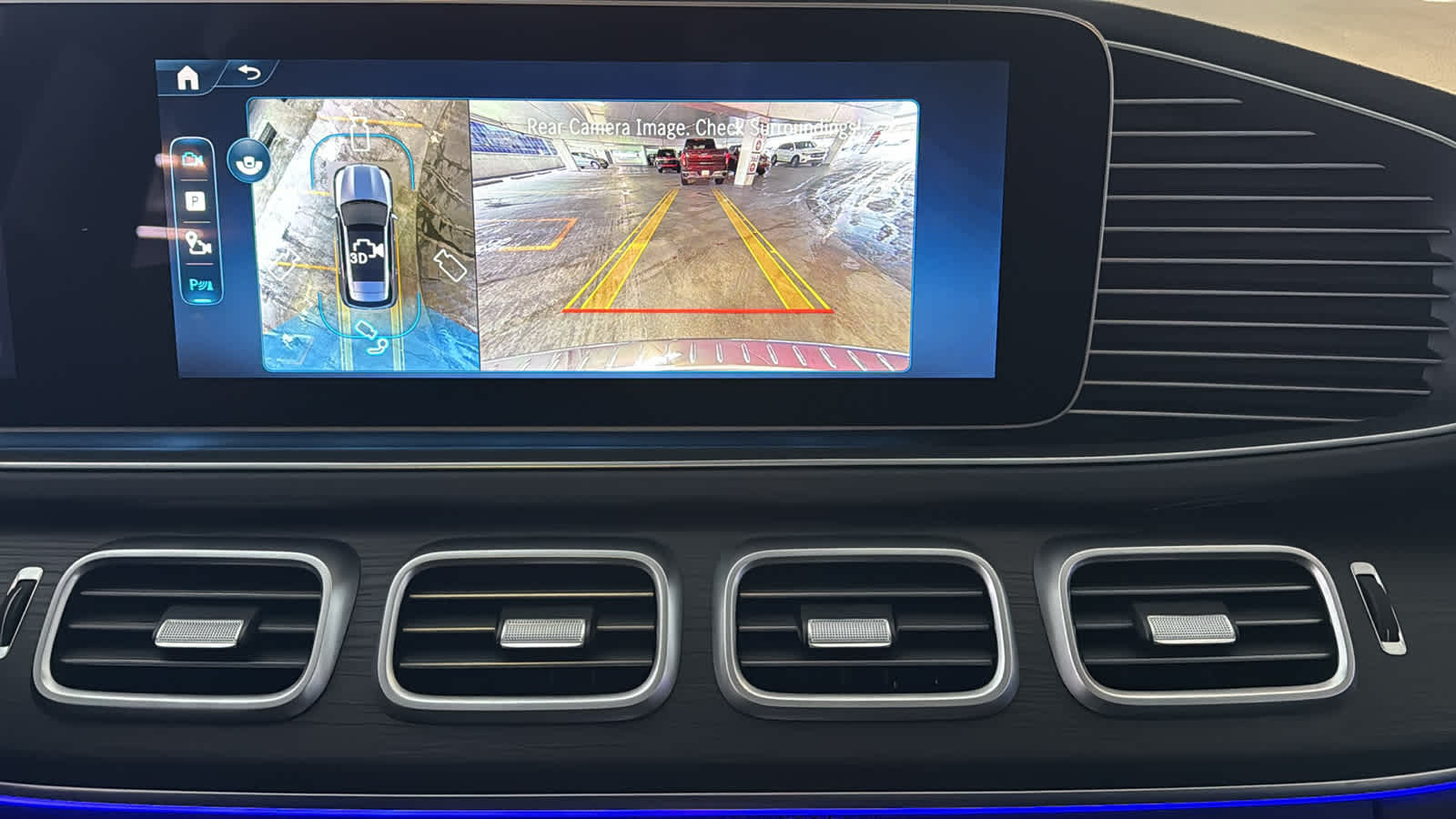 Thumbnail: 2026 Mercedes-Benz GLE - 22