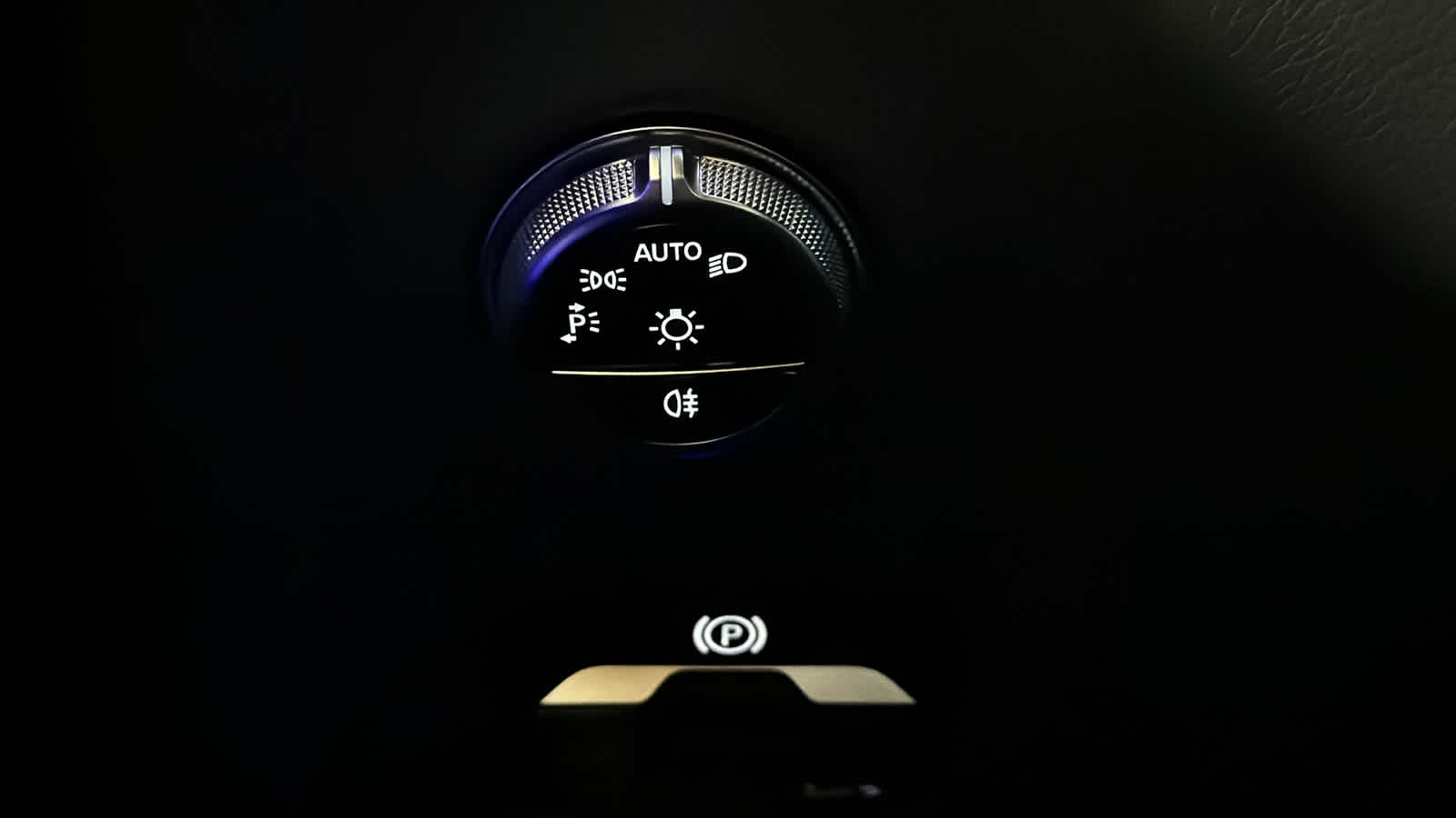 Thumbnail: 2026 Mercedes-Benz GLC - 18