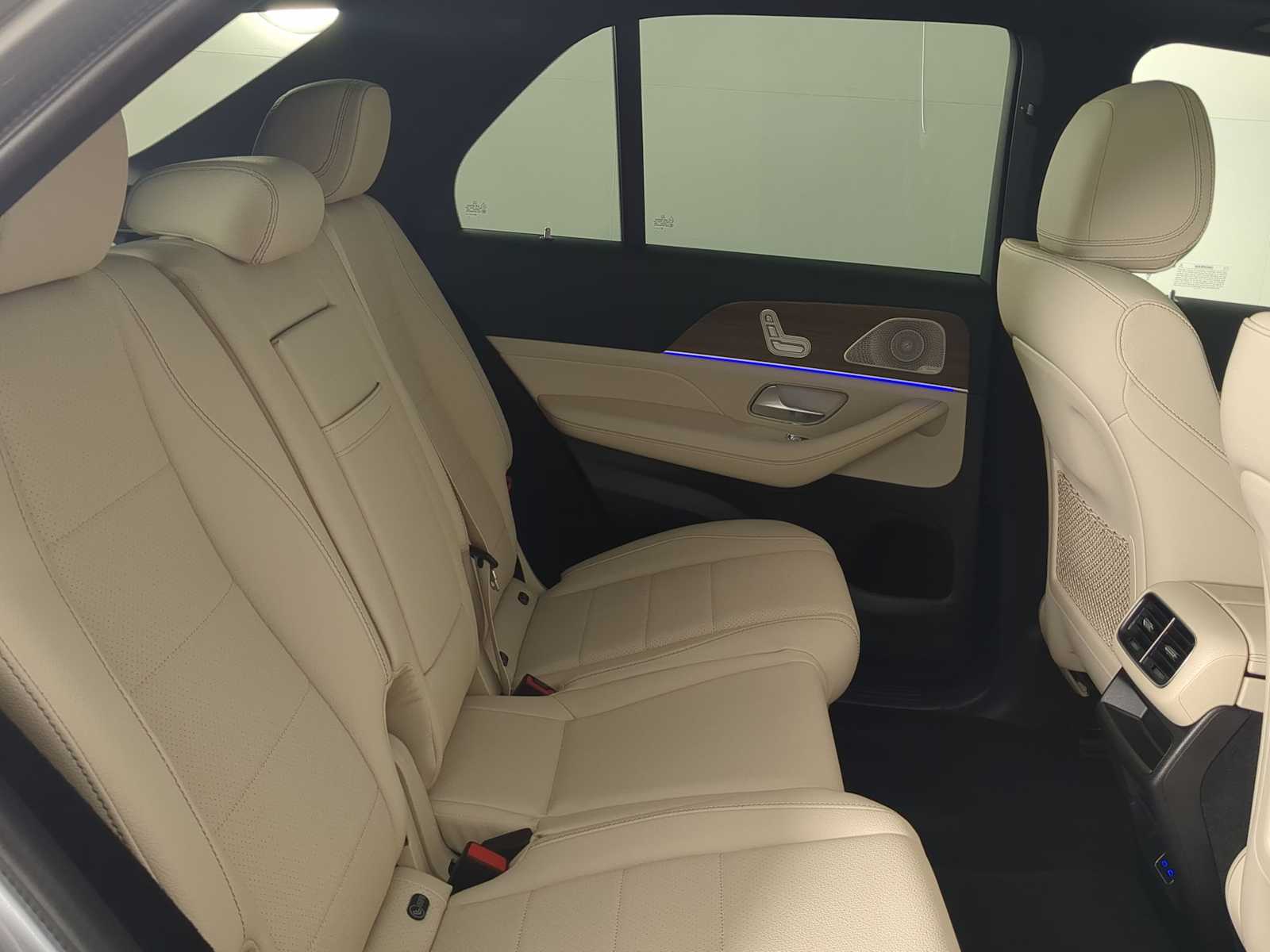 Thumbnail: 2026 Mercedes-Benz GLE - 21