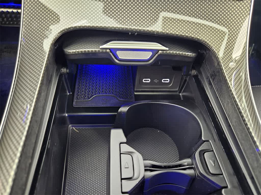 Thumbnail: 2025 Mercedes-Benz C-Class - 32