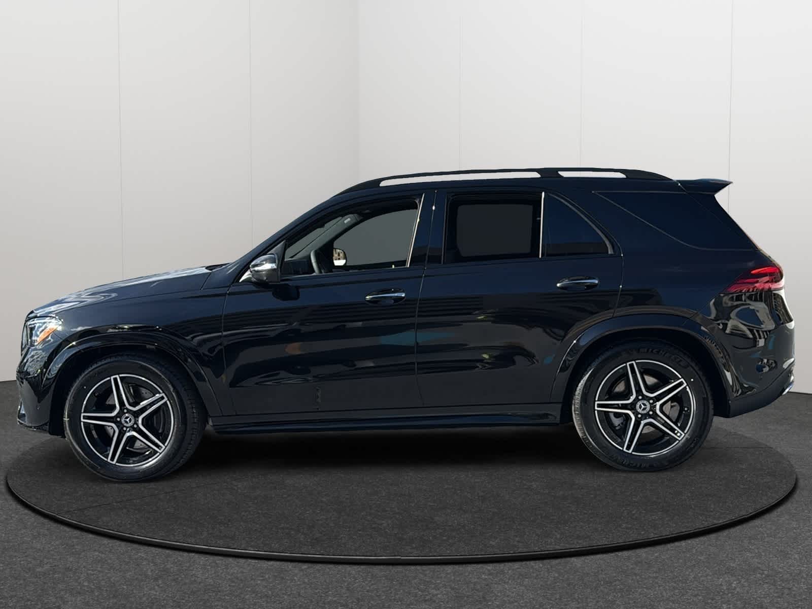 Thumbnail: 2026 Mercedes-Benz GLE - 3