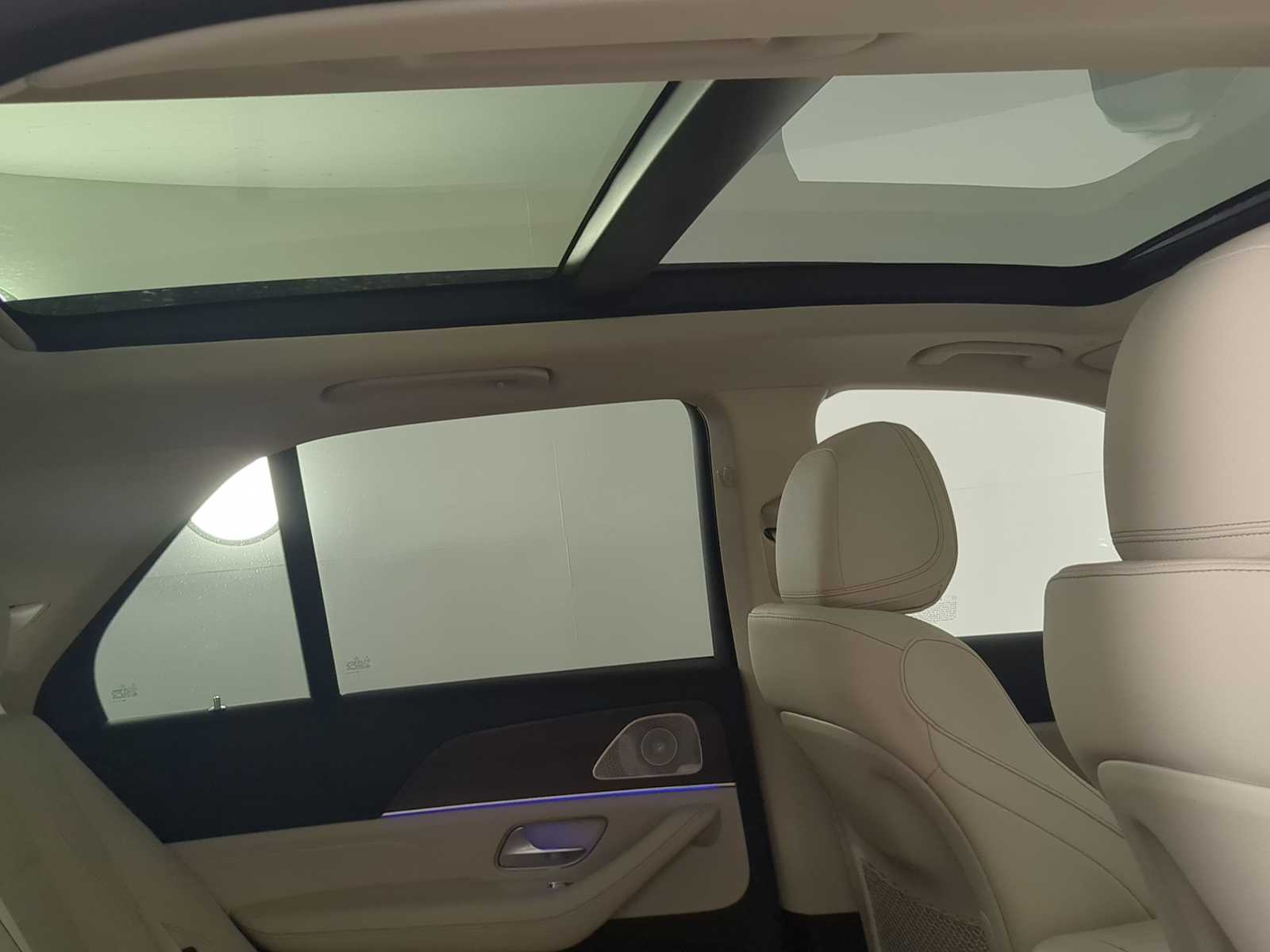 Thumbnail: 2026 Mercedes-Benz GLE - 22