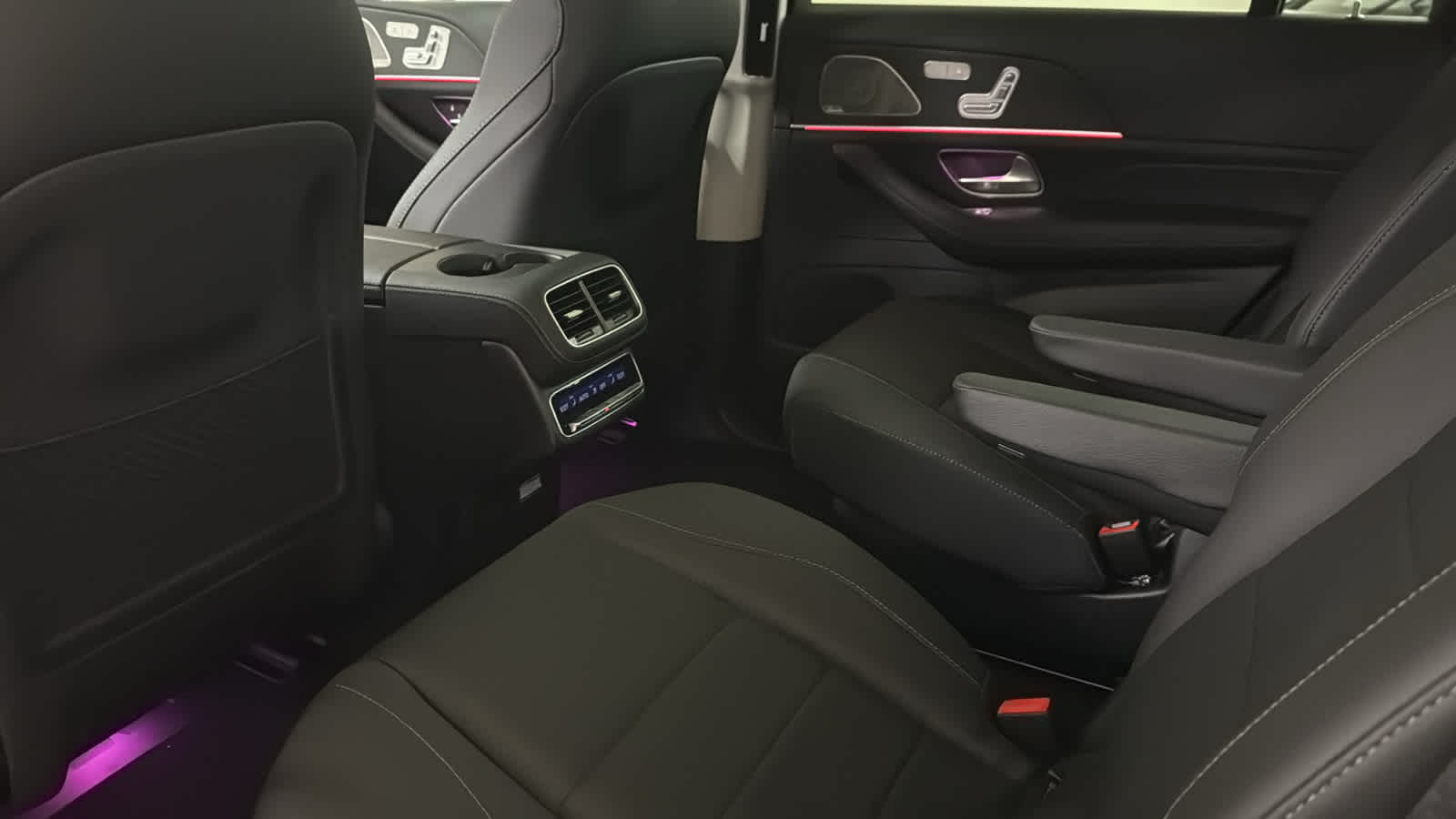 Thumbnail: 2025 Mercedes-Benz GLS - 32