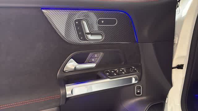 Thumbnail: 2026 Mercedes-Benz GLB - 16