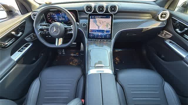 Thumbnail: 2025 Mercedes-Benz GLC - 23