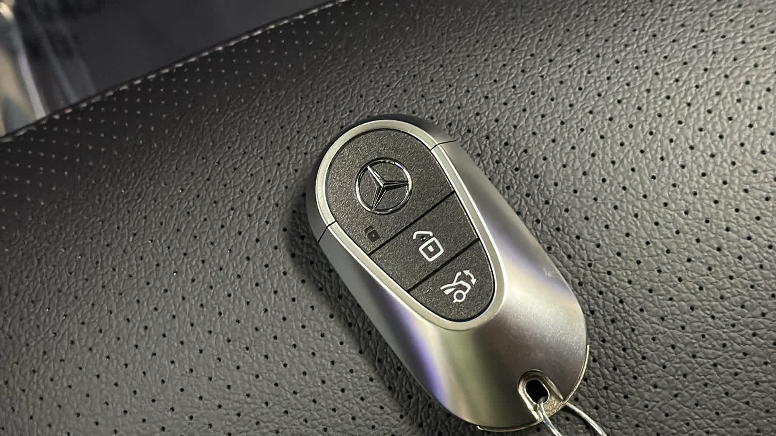 Thumbnail: 2026 Mercedes-Benz GLC - 38