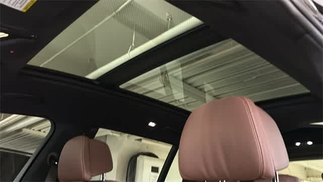 Thumbnail: 2020 BMW X7 - 26