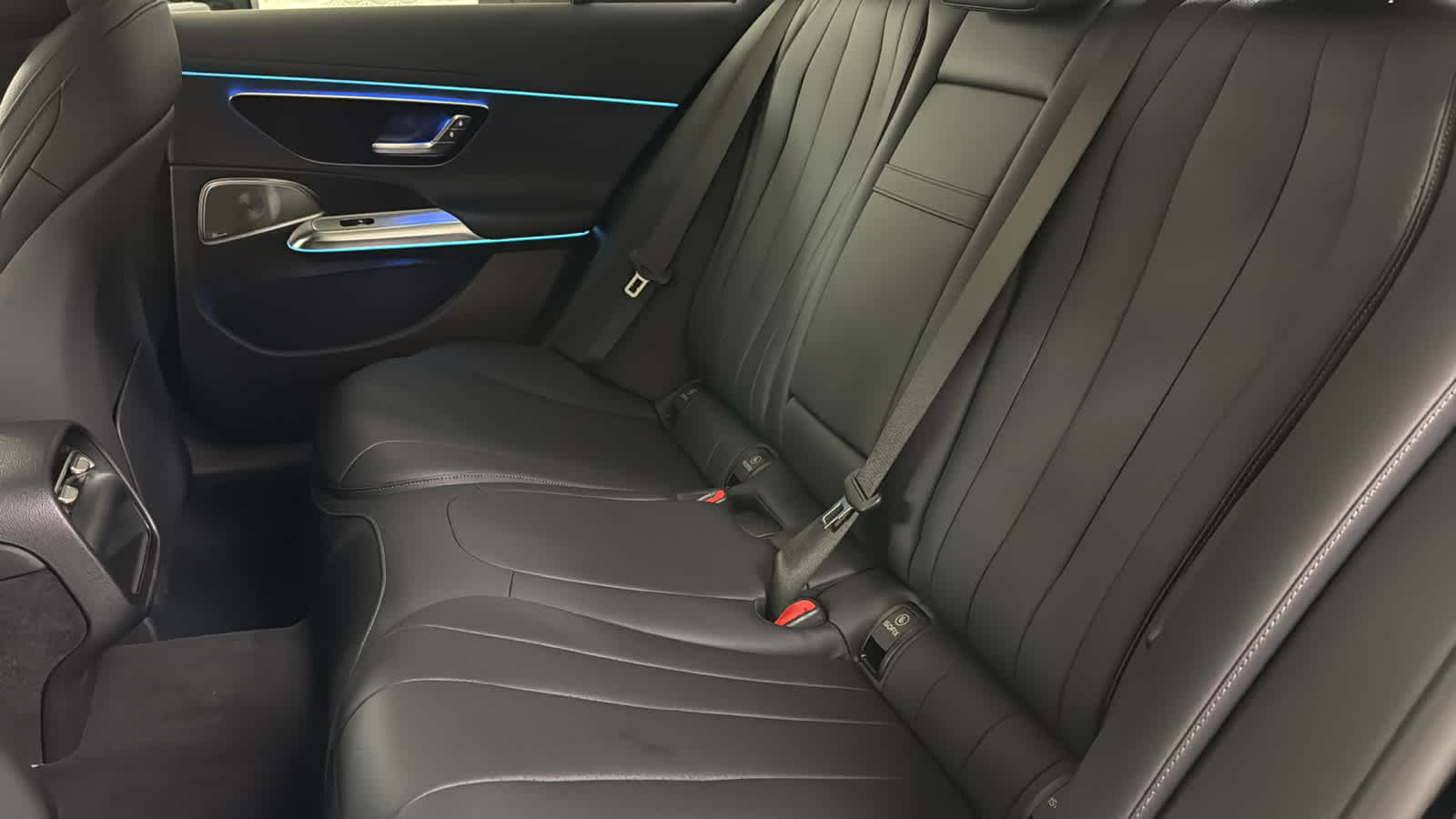 Thumbnail: 2026 Mercedes-Benz E-Class - 31