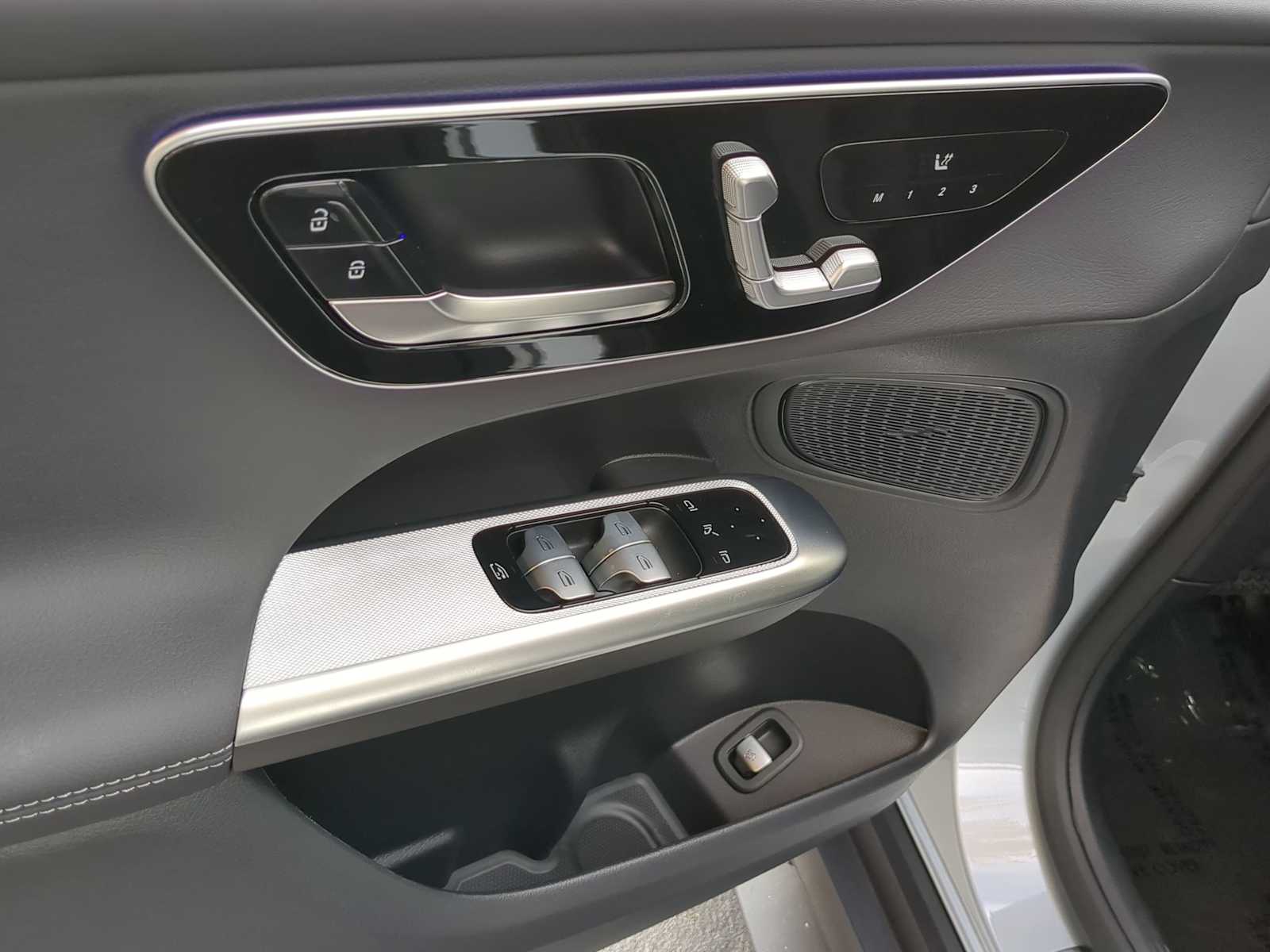 Thumbnail: 2026 Mercedes-Benz GLC - 17