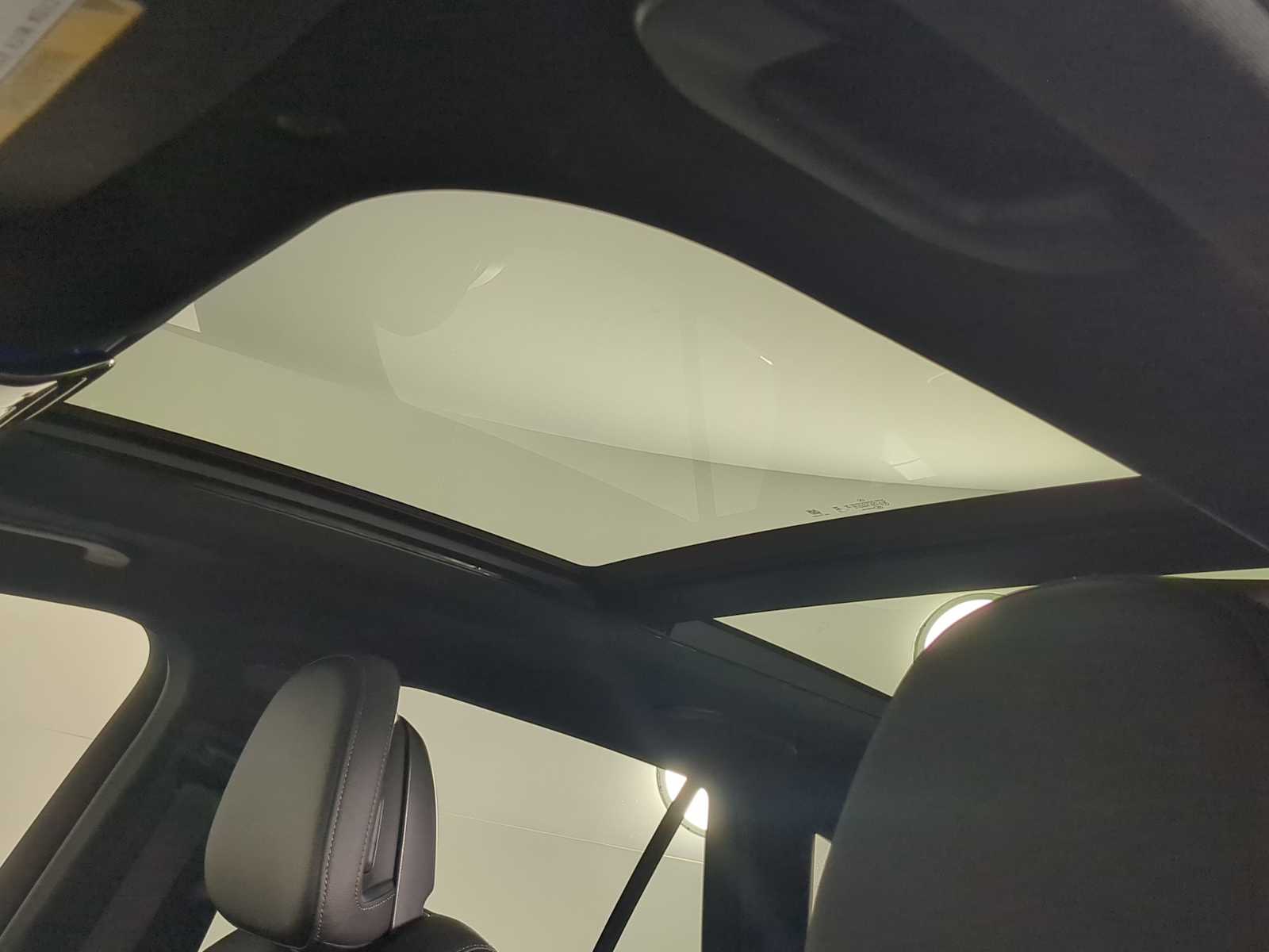 Thumbnail: 2026 Mercedes-Benz GLC - 19