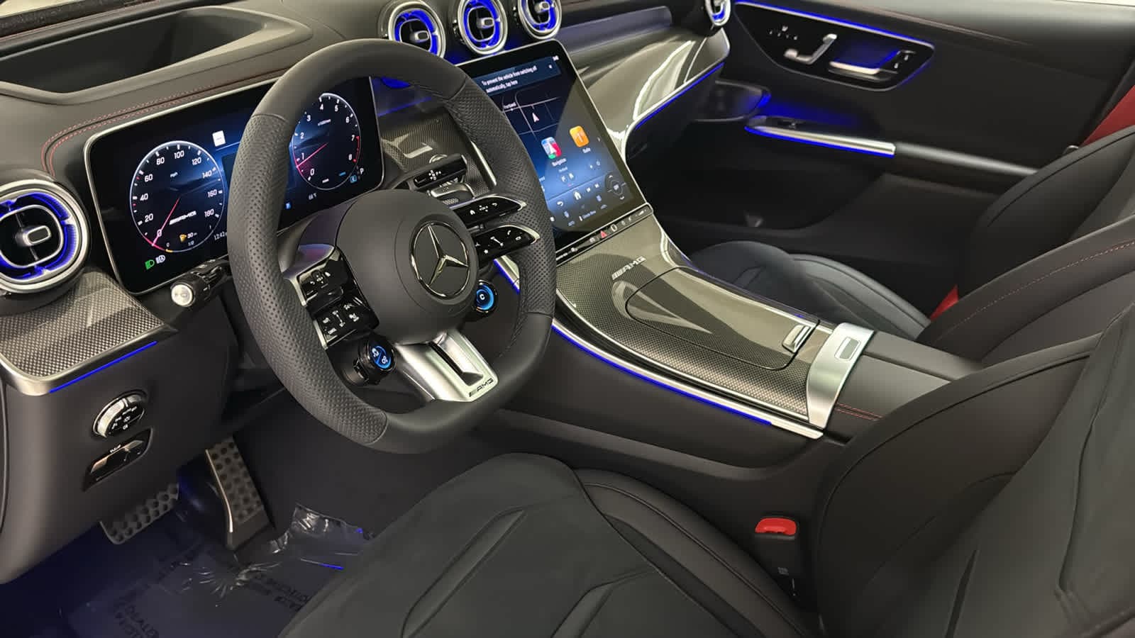 Thumbnail: 2026 Mercedes-Benz GLC - 28