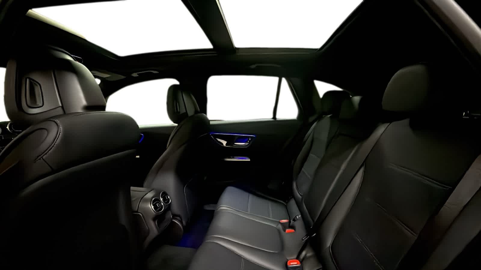 Thumbnail: 2026 Mercedes-Benz GLC - 6