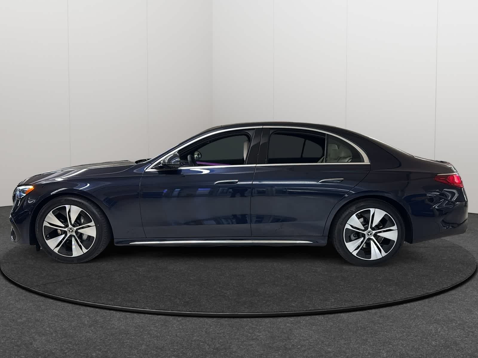 Thumbnail: 2026 Mercedes-Benz E-Class - 3