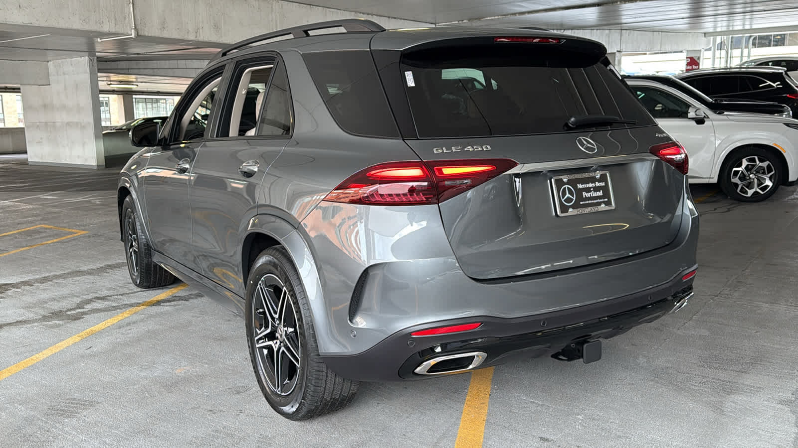 Thumbnail: 2026 Mercedes-Benz GLE - 7