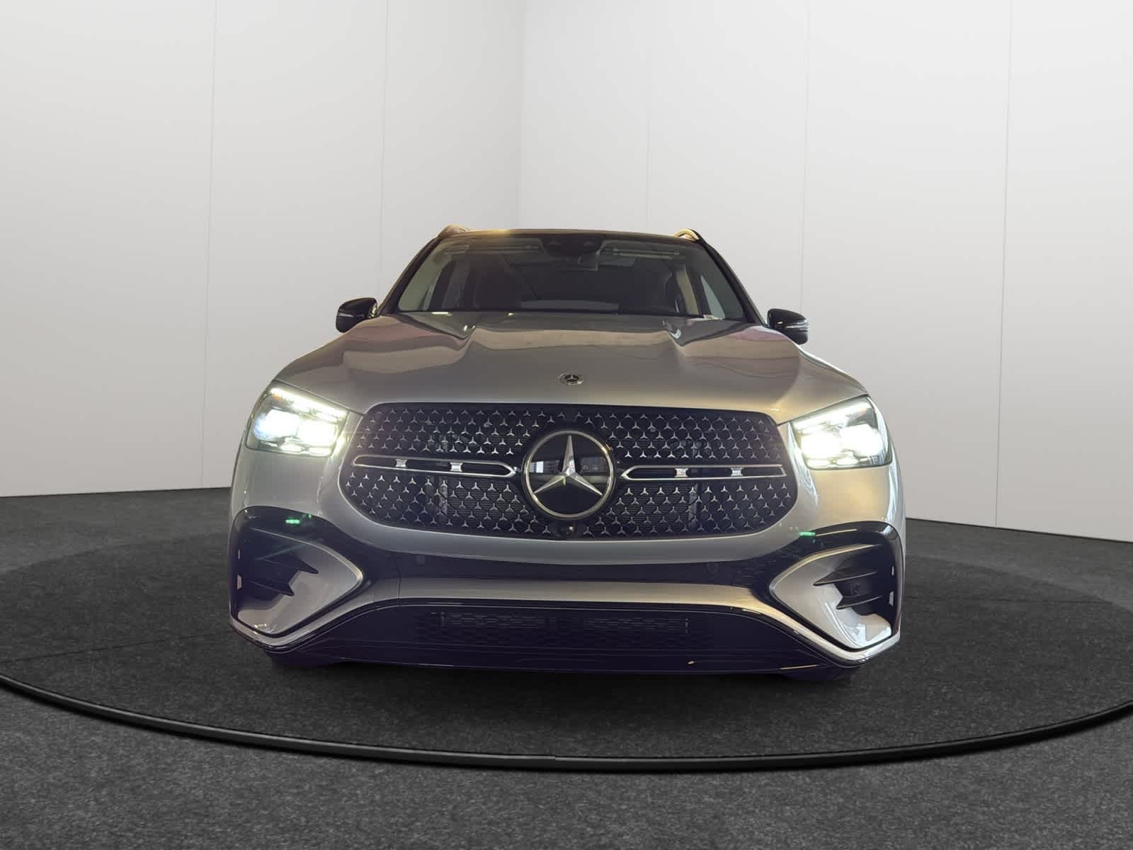 Thumbnail: 2026 Mercedes-Benz GLE - 2