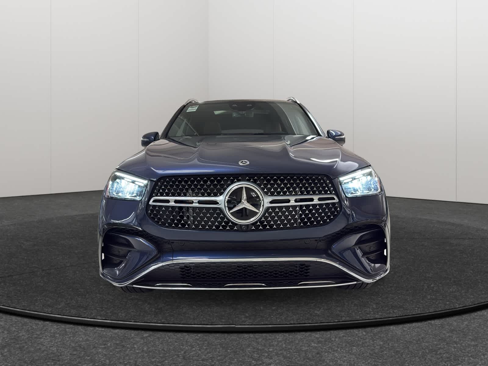 Thumbnail: 2026 Mercedes-Benz GLE - 2