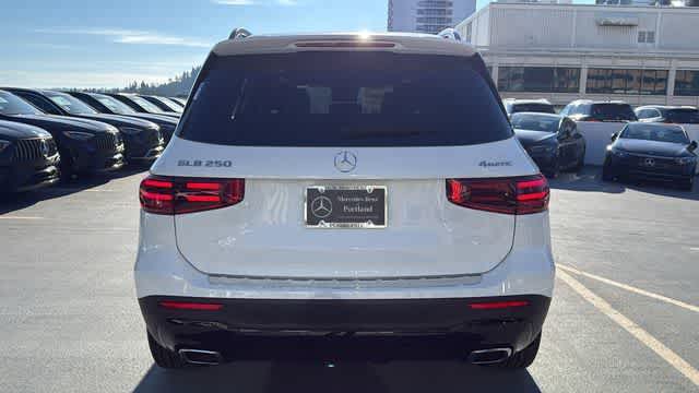Thumbnail: 2026 Mercedes-Benz GLB - 7