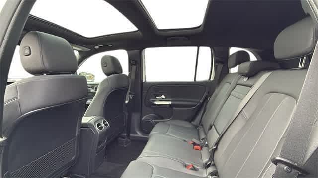 Thumbnail: 2025 Mercedes-Benz GLB - 44