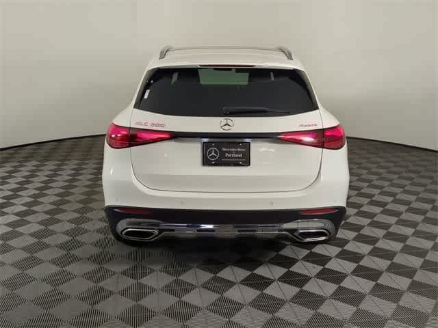 Thumbnail: 2026 Mercedes-Benz GLC - 4