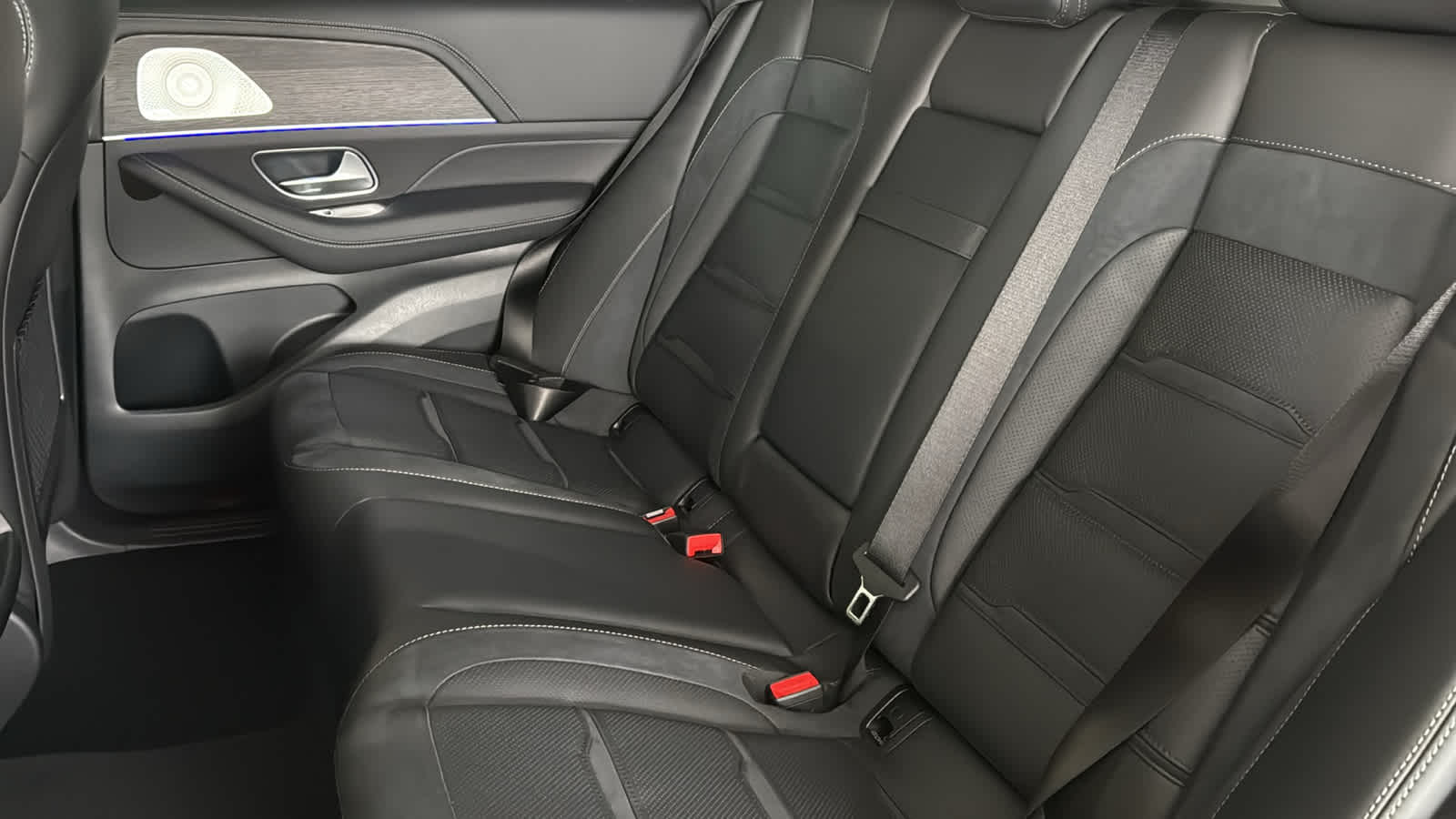 Thumbnail: 2026 Mercedes-Benz GLE - 33