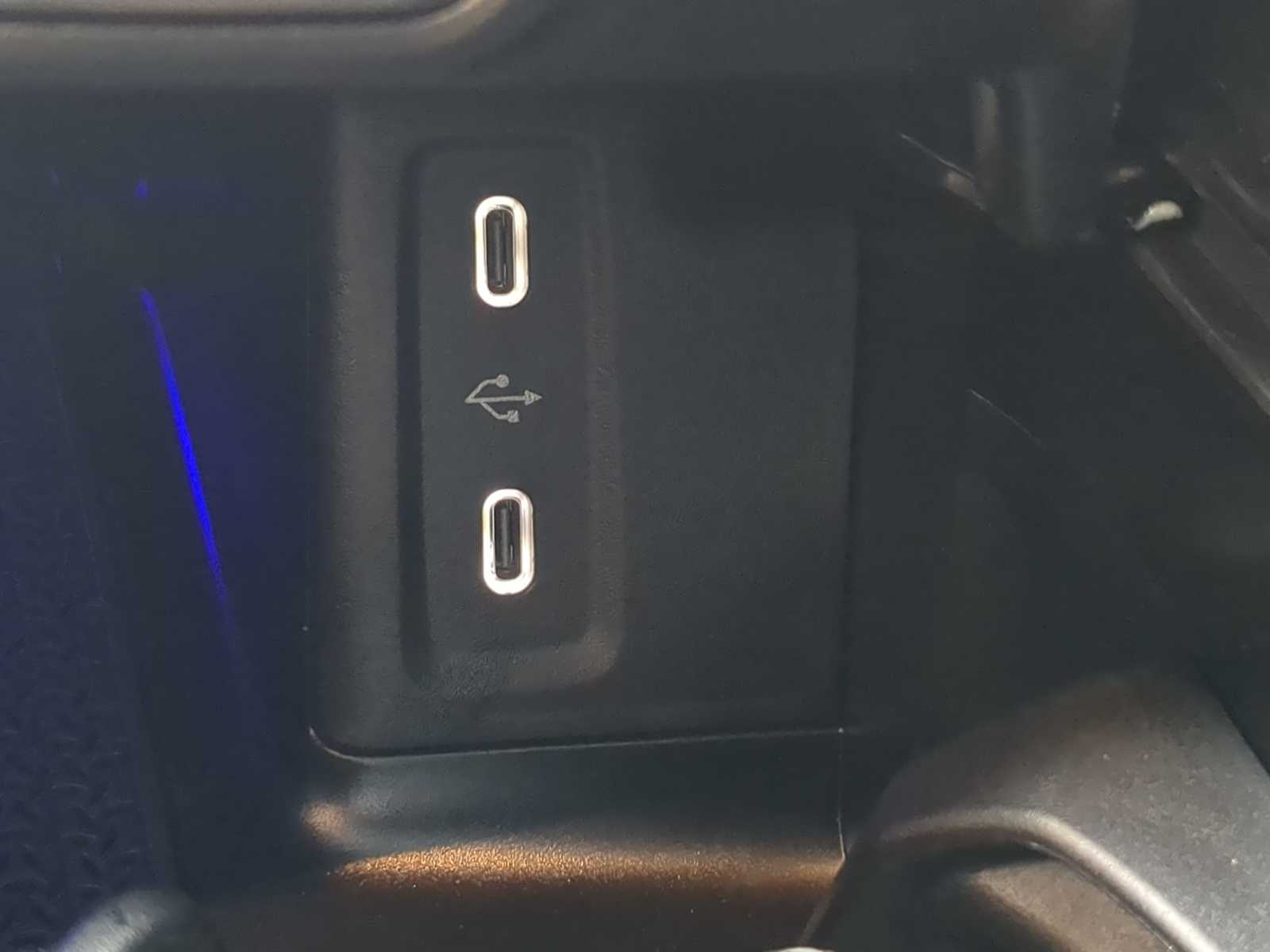 Thumbnail: 2026 Mercedes-Benz GLC - 32