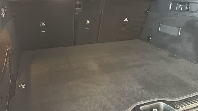 Thumbnail: 2025 Mercedes-Benz GLC - 28