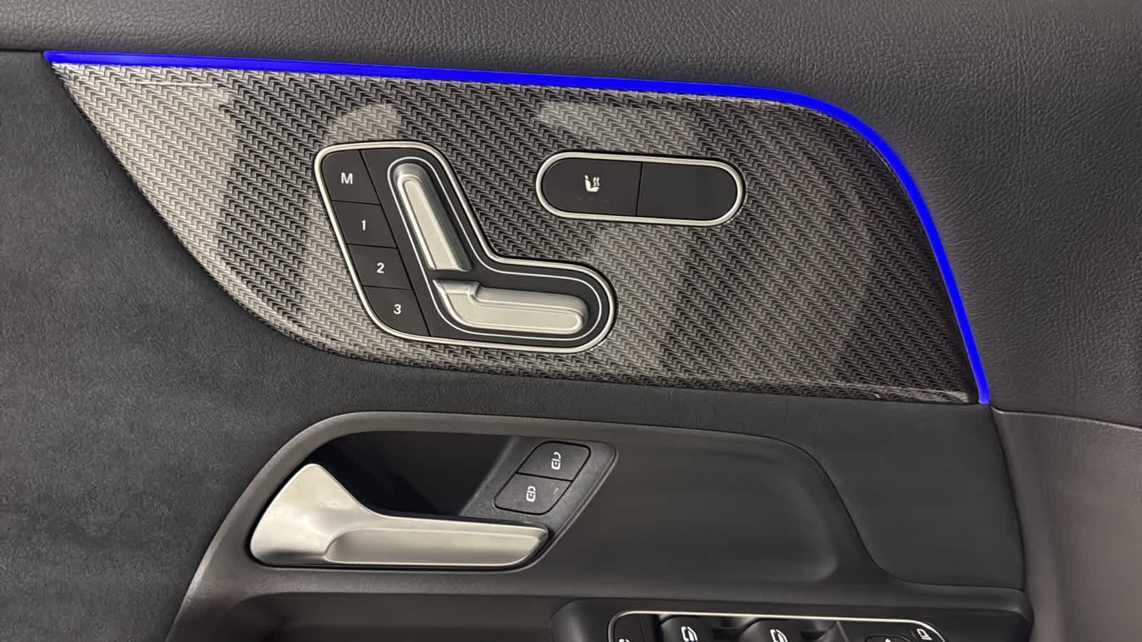 Thumbnail: 2026 Mercedes-Benz GLA - 18