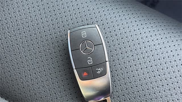 Thumbnail: 2025 Mercedes-Benz GLE - 14