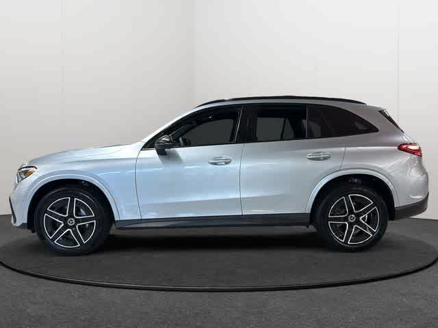 Thumbnail: 2026 Mercedes-Benz GLC - 3