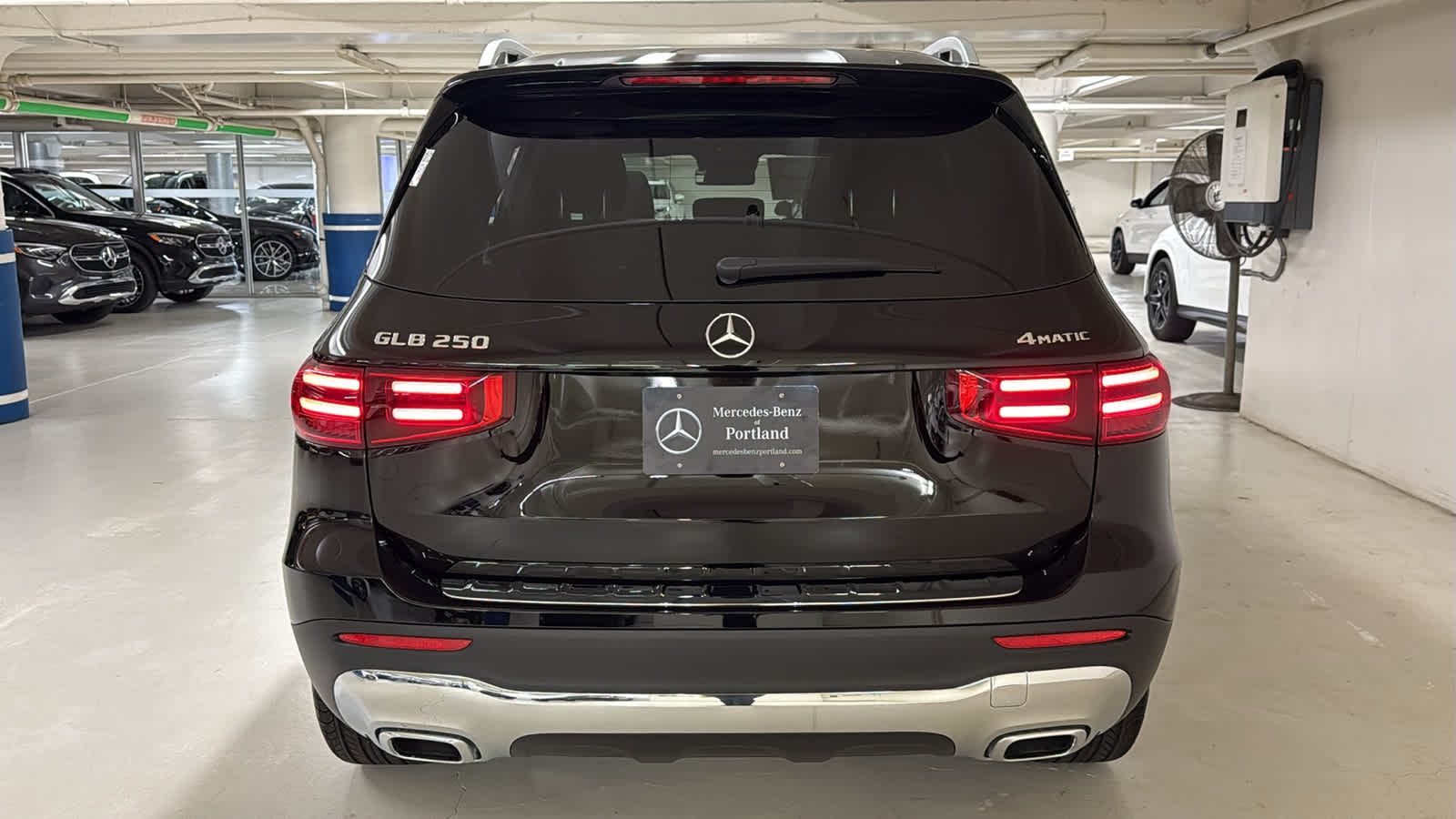 Thumbnail: 2026 Mercedes-Benz GLB - 8