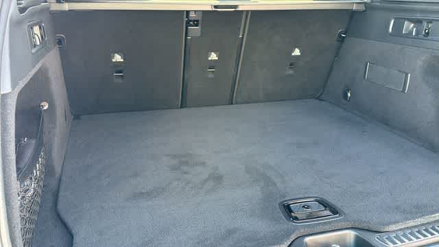 Thumbnail: 2025 Mercedes-Benz GLC - 31