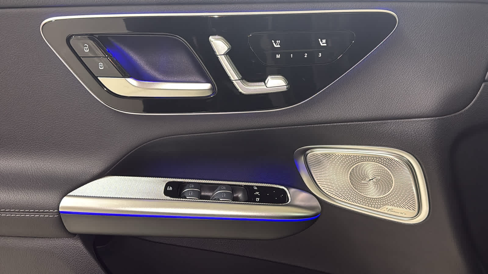 Thumbnail: 2026 Mercedes-Benz GLC - 18