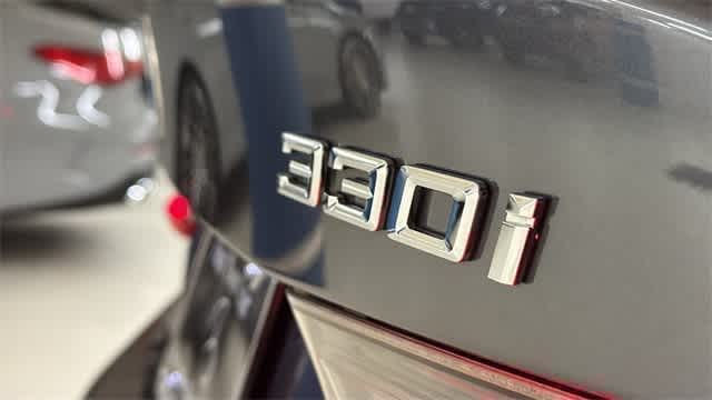 Thumbnail: 2021 BMW 3 Series - 9