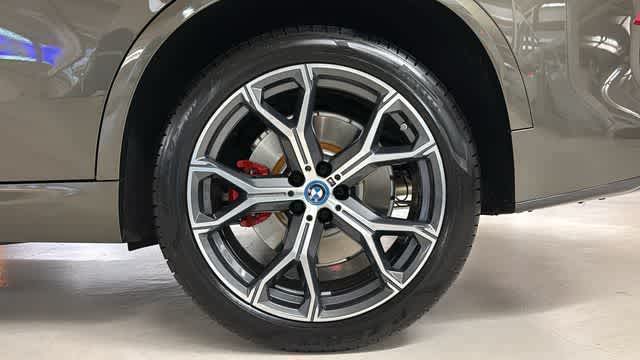 Thumbnail: 2025 BMW X5 - 12