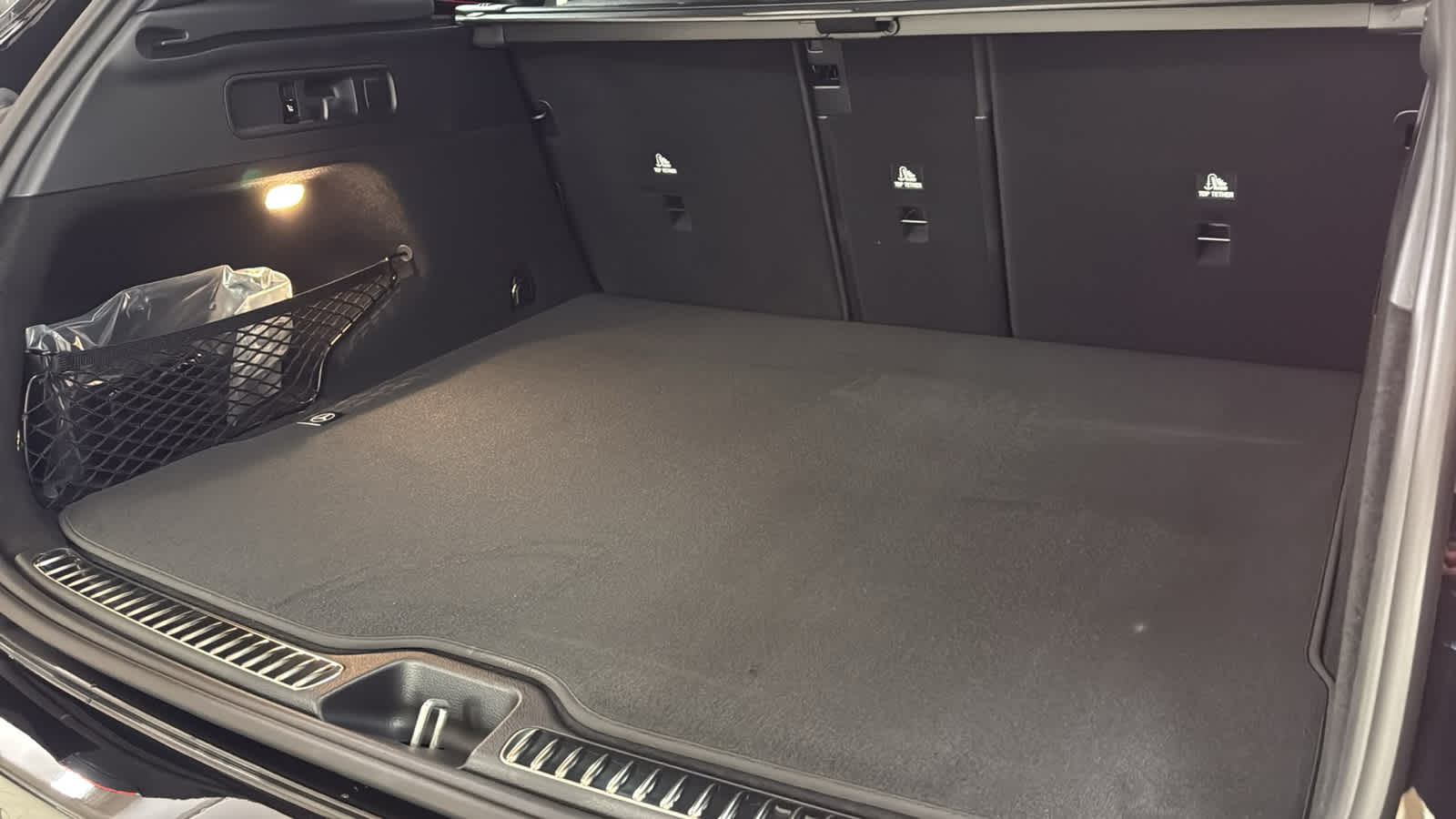 Thumbnail: 2026 Mercedes-Benz GLC - 34