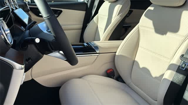 Thumbnail: 2026 Mercedes-Benz GLC - 27