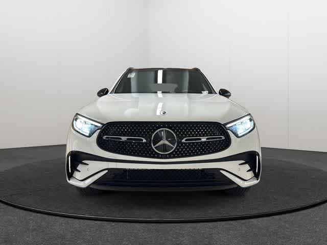 Thumbnail: 2026 Mercedes-Benz GLC - 2
