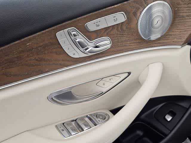 Thumbnail: 2018 Mercedes-Benz E-Class - 17