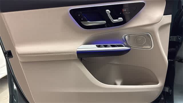 Thumbnail: 2025 Mercedes-Benz GLC - 13